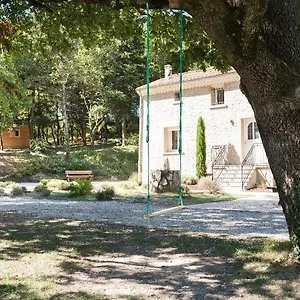 Domaine Des Ayasses, 5 Hébergements Indépendants Au Coeur De La Forêt Et De La Nature Hébergement de vacances Ourches