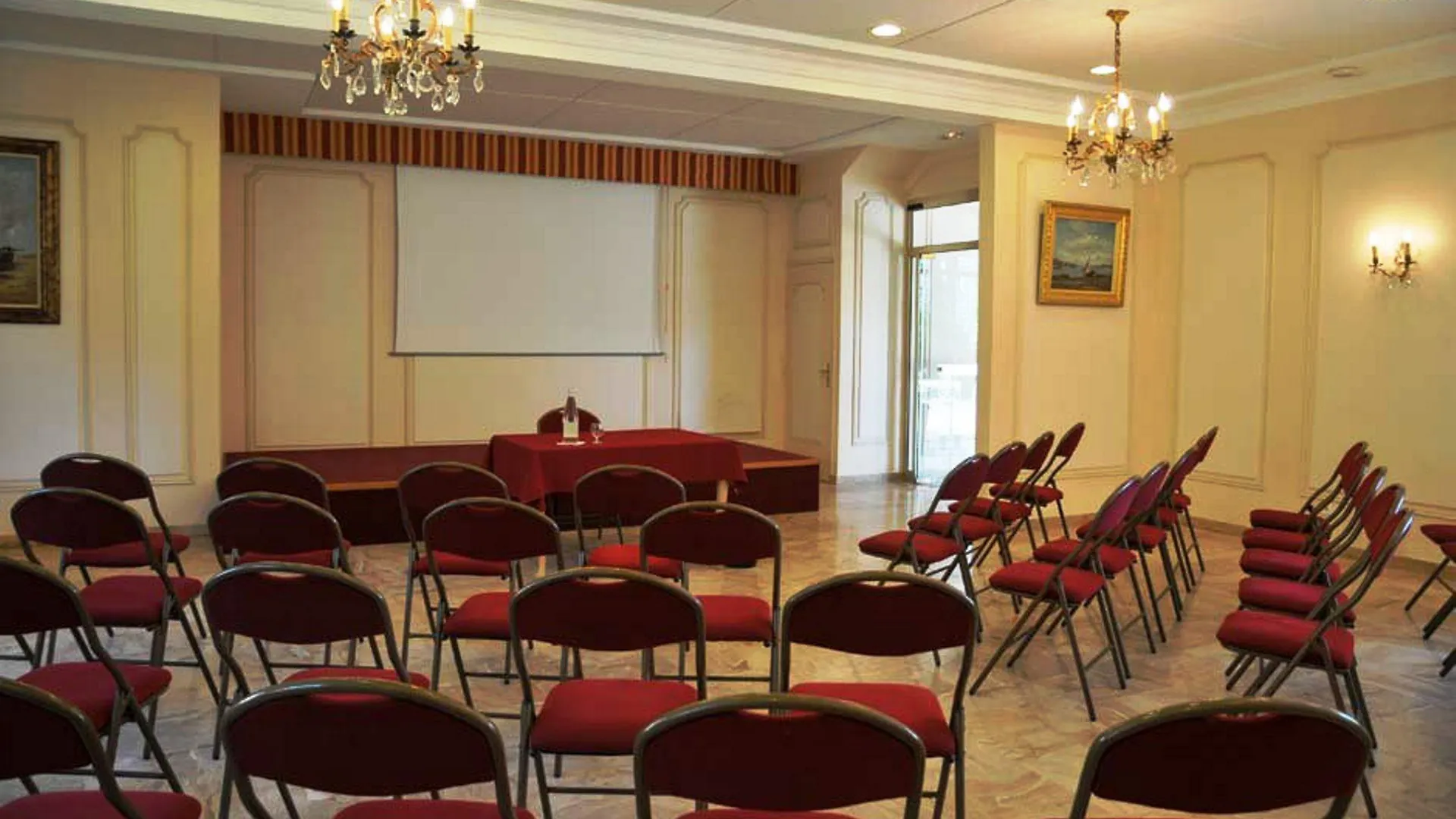 Holiday home Domaine Du Limonay, The Originals Collection Villa Saint-Meloir-des-Ondes France